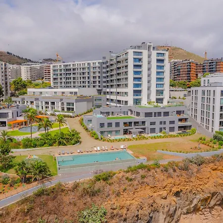 Flh Ocean View Escape At Acqua Residences Appartement