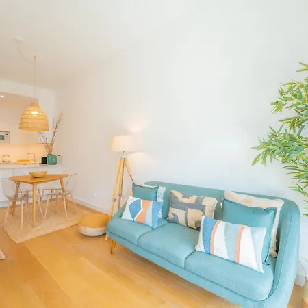 Апартаменты Flh Ocean View Escape At Acqua Residences