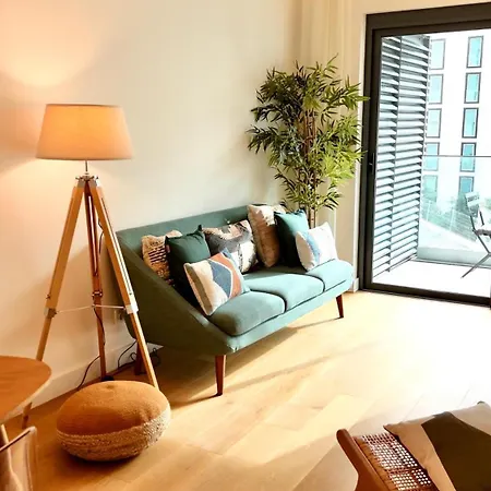 Flh Ocean View Escape At Acqua Residences Апартаменты