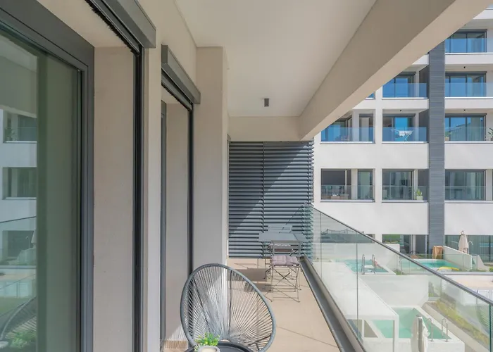 Flh Ocean View Escape At Acqua Residences *