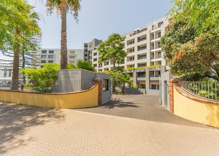 Flh Ocean View Escape At Acqua Residences * Фуншал