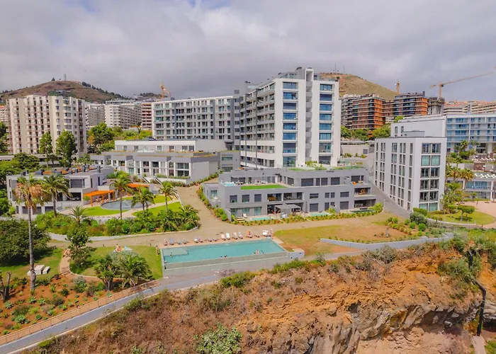 Flh Ocean View Escape At Acqua Residences 아파트