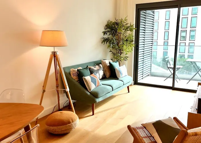 Flh Ocean View Escape At Acqua Residences 아파트