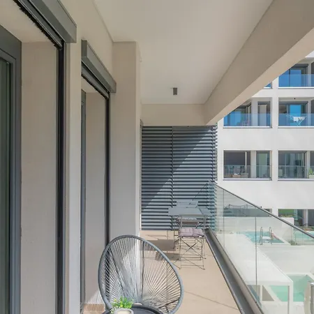 Flh Ocean View Escape At Acqua Residences *